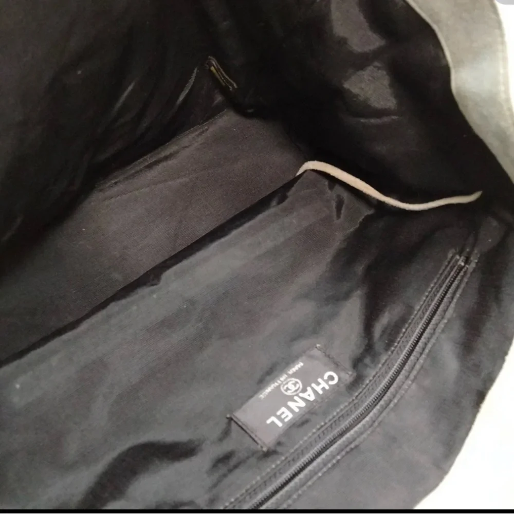 CHANEL luxurious tote